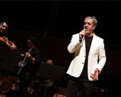 Cem Karaca unutulmaz şarkıları ve anılarıyla hatırlandı