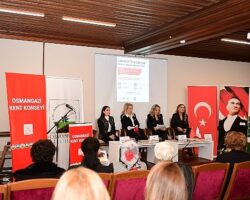 Cumhuriyetin Eğitimci İlk Kadın Milletvekilleri Osmangazi’de Konuşuldu