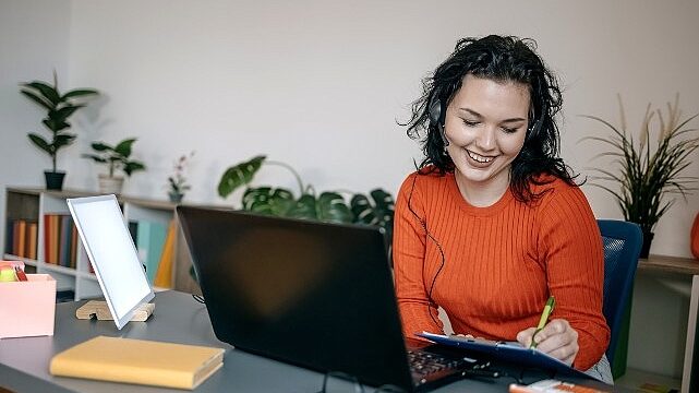 Dil Öğreniminde Yapay Zekâ Kullanımı: Türk Öğretmenler İçin Temel Sorular