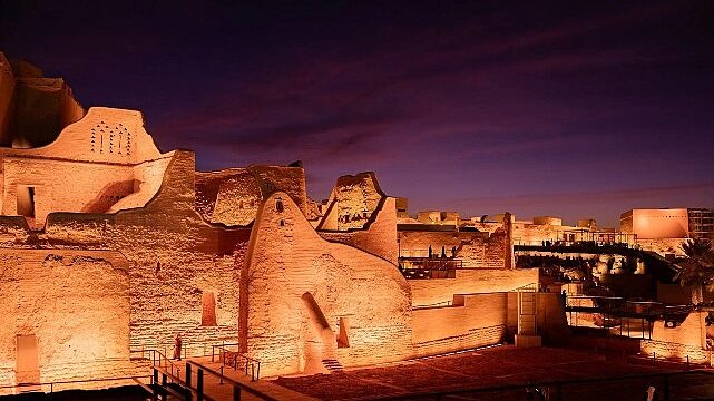 Diriyah 2925 Sezonu Başladı: Tarihî Mirasla Güncel Kültürün Buluştuğu Yeni Dönem