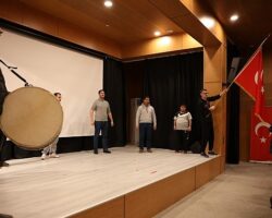 Engelleri aşan adımlar sahneye taşınıyor