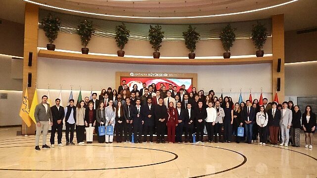 Gençlik Meclisi yeni dönemin ilk toplantısını gerçekleştirdi