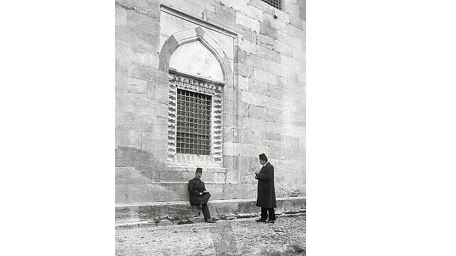 İstanbul Araştırmaları Enstitüsü’nün Arka Oda Toplantıları Devam Ediyor