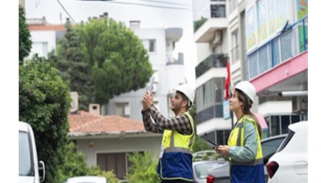 İzmir geleceğini güvenceye alıyor