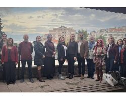 “İzmir Öğretmen Akademileri” Kapsamında ‘‘Edebiyat Akademisi’’ Etkinliklerine Devam Ediyor