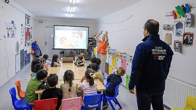 İzmir sağlıkta yerel yönetim modeliyle Türkiye’ye örnek oldu