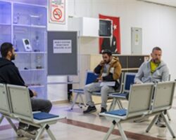 İzmir’de spor okul sıralarına taşınıyor