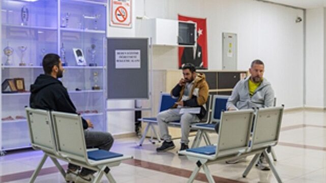 İzmir’de spor okul sıralarına taşınıyor