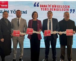 Karabağlar Belediyesi’ne Yeni İş Makinesi Desteği