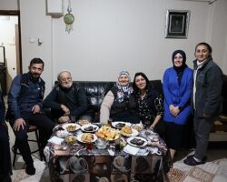 Kartepe’de Yalnızlıklar Paylaşılıyor