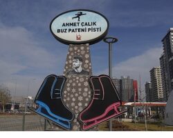 Keçiören’de Ücretsiz Buz Pateni Keyfi Yoğun İlgi Görüyor