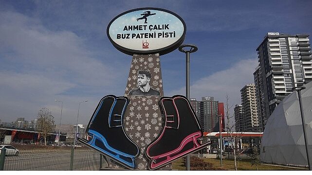 Keçiören’de Ücretsiz Buz Pateni Keyfi Yoğun İlgi Görüyor