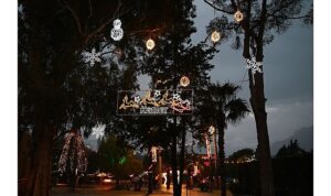 Kemer’de yılbaşı hazırlıkları tamamlandı