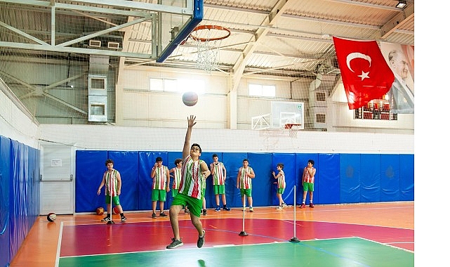 Kış Spor Okulları’nda yeni yetenekler yetişiyor