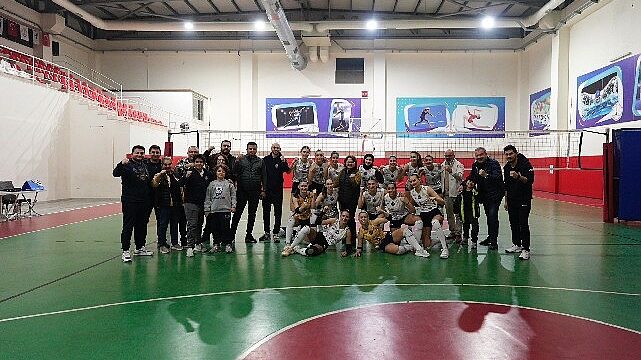 Kızlarımızdan gurur veren galibiyet