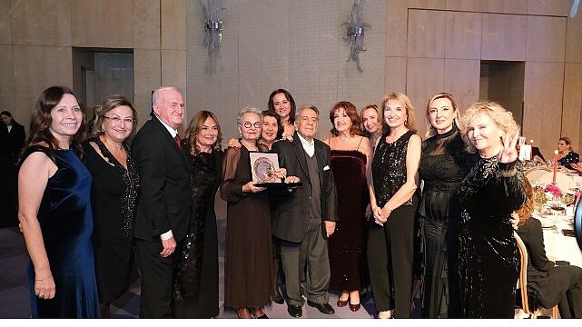 Koruncuk Vakfı Dostları, Yıl Sonu Yemeği’nde bir araya geldi