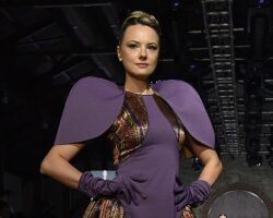 Kraliçeler gecesi: Kutnu İpeği Tasarım Yarışmasında Görkemli Defile