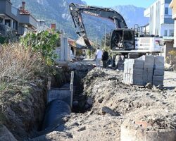 Kuzdere’de yağmur suyu drenaj hattı çalışmaları