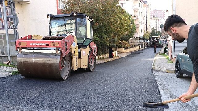 Maltepe’de yol yenileme çalışmaları hız kesmeden sürüyor