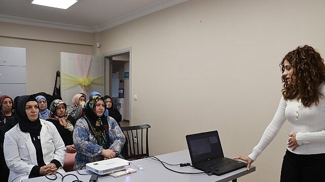 Maltepeli kadınlara “Ailede Psikolojik Dayanıklılık” eğitimleri verildi