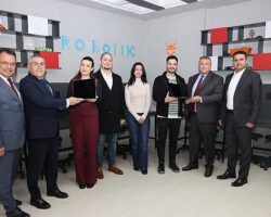 Okul-Sanayi İş Birliğiyle Okullara Bilgisayar Bağışı Yapılıyor