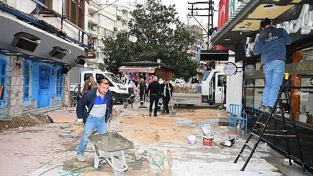 Osmangazi Belediyesi, Arap Şükrü Sokağı’nı Tarihi Kimliğine Kavuşturuyor