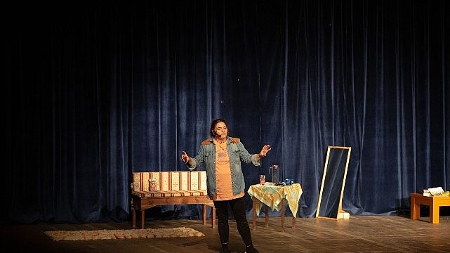 Özel Anne, Narlıdereli Sanatseverlerle Buluştu