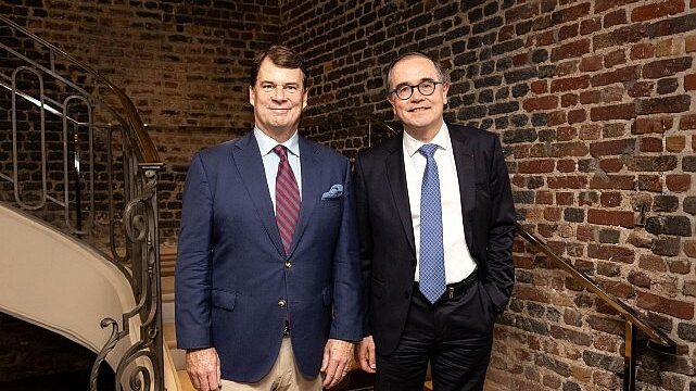 Renault Group ve Ford, Avrupa’da binek ve ticari araçlar için iki uygun fiyatlı elektrikli otomobille başlayan stratejik bir ortaklık kurdu