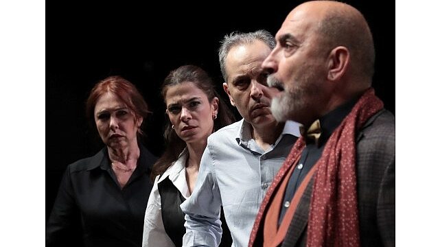 Şehir Tiyatroları Ibsen’in “Bir Halk Düşmanı” Oyunuyla Tuzla’da!