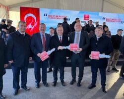 TBB’den Milas Belediyesi’ne Paletli Ekskavatör Hibesi