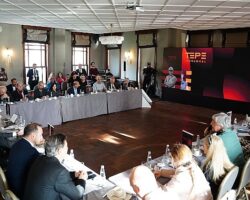 Tepe Kurumsal, teknolojiyle yeniden tasarlanan hizmet ekosistemini tanıttı