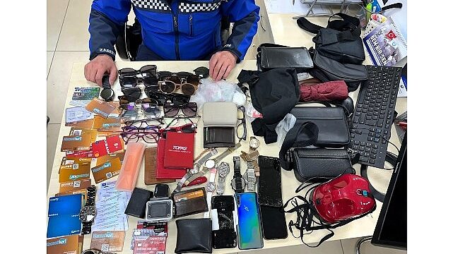 Unutulan eşyalar Büyükşehir Zabıtası ile güvende