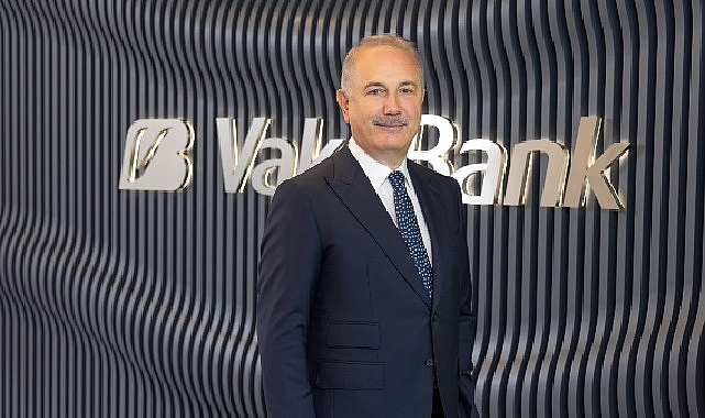 VakıfBank’tan bir yeni kredi daha:   VakıfBank, Asya Altyapı Yatırım Bankası’ndan  10 yıl vadeli 300 milyon dolarlık fonlama sağladı