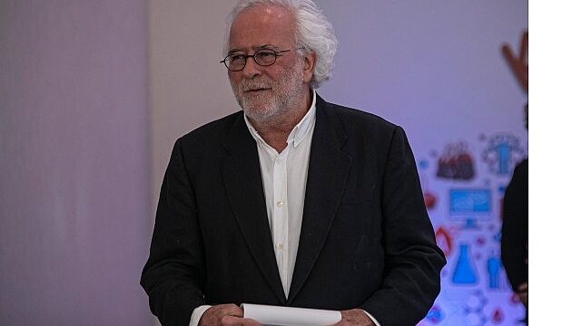 Yeni varyant bizi nasıl etkileyecek?