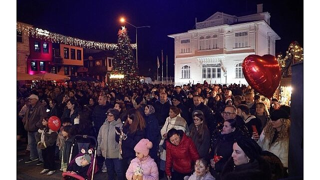 Yeni Yıl ve Aralık Pazarı Mudanya’da Kapılarını Açtı!