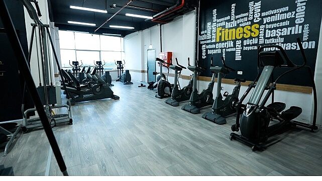 Avcılar Belediyesi Fitness Salonunu Yenilenen Yüzüyle Hizmete Sundu