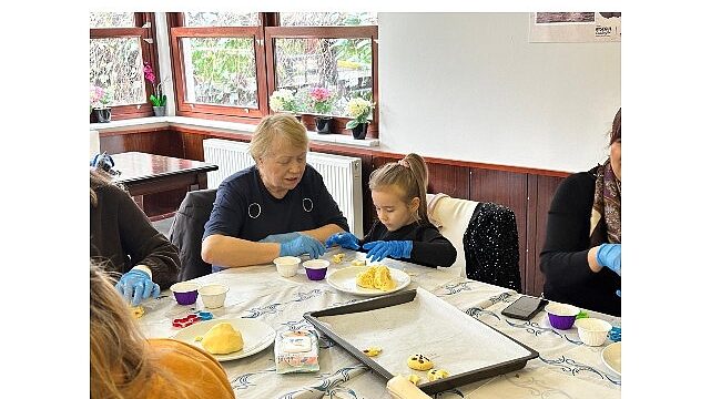 Bakırköy Belediyesi’nden Kuşakları Buluşturan Kurabiye Etkinliği