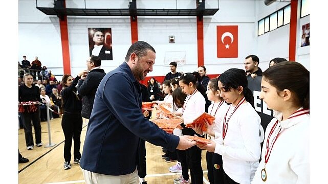 Balçova’daki Spor Turnuvasında Ortak Duruş: “Elinizi Zorbalığa Değil, Dostluğa Kaldırın”