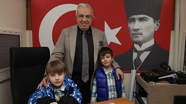 Başkan Şadi Özdemir’e Kızılcıklı’da çocuklardan kaykay park talebi geldi