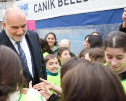 Başkan Sandıkçı: “Gençlerimize doğa ve çevre bilinci kazandırmaya devam ediyoruz”