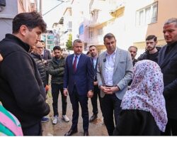 Buca’da sel seferberliği: Başkan Duman ve CHP İl Başkanı Güç sahada