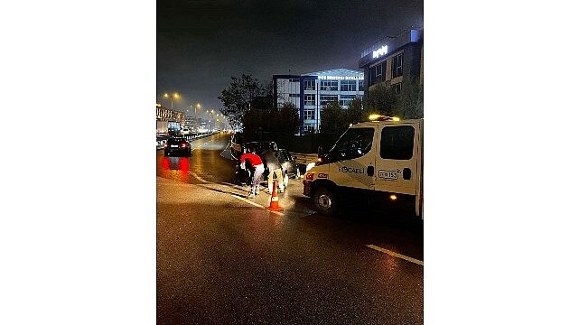 Büyükşehir A Takımı’ndan kazaya anında müdahale