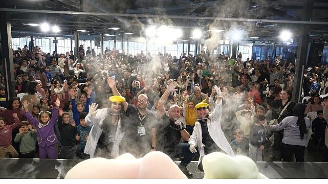 Çocuklar yorgunluklarını “Okula Bi’ Mola”da atıyor