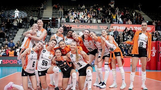 Eczacıbaşı Dynavit’ten 3-0’lık net galibiyet