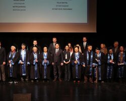 İkinci Bahar’da mezuniyet sevinci