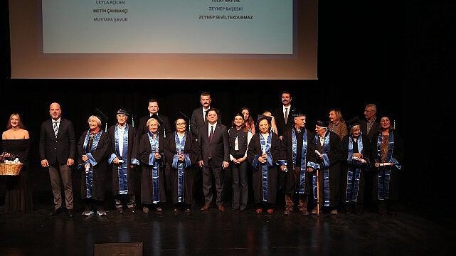 İkinci Bahar’da mezuniyet sevinci