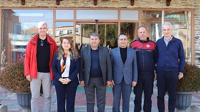 İzmir Büyükşehir İtfaiyesi’nden Bayındır’a Ziyaret: Yangın Tedbirleri Masaya Yatırıldı