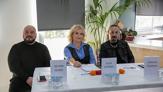 Kendine Güvenen Sesler Güzelbahçe Sağlıklı Yaş Alma Merkezi’nde Yankılandı