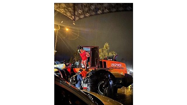 Mahsur kalan aile pansiyona yerleştirildi