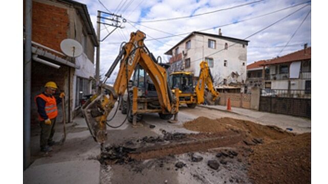 Sarnıç’ta içme suyu yatırımı hızla ilerliyor